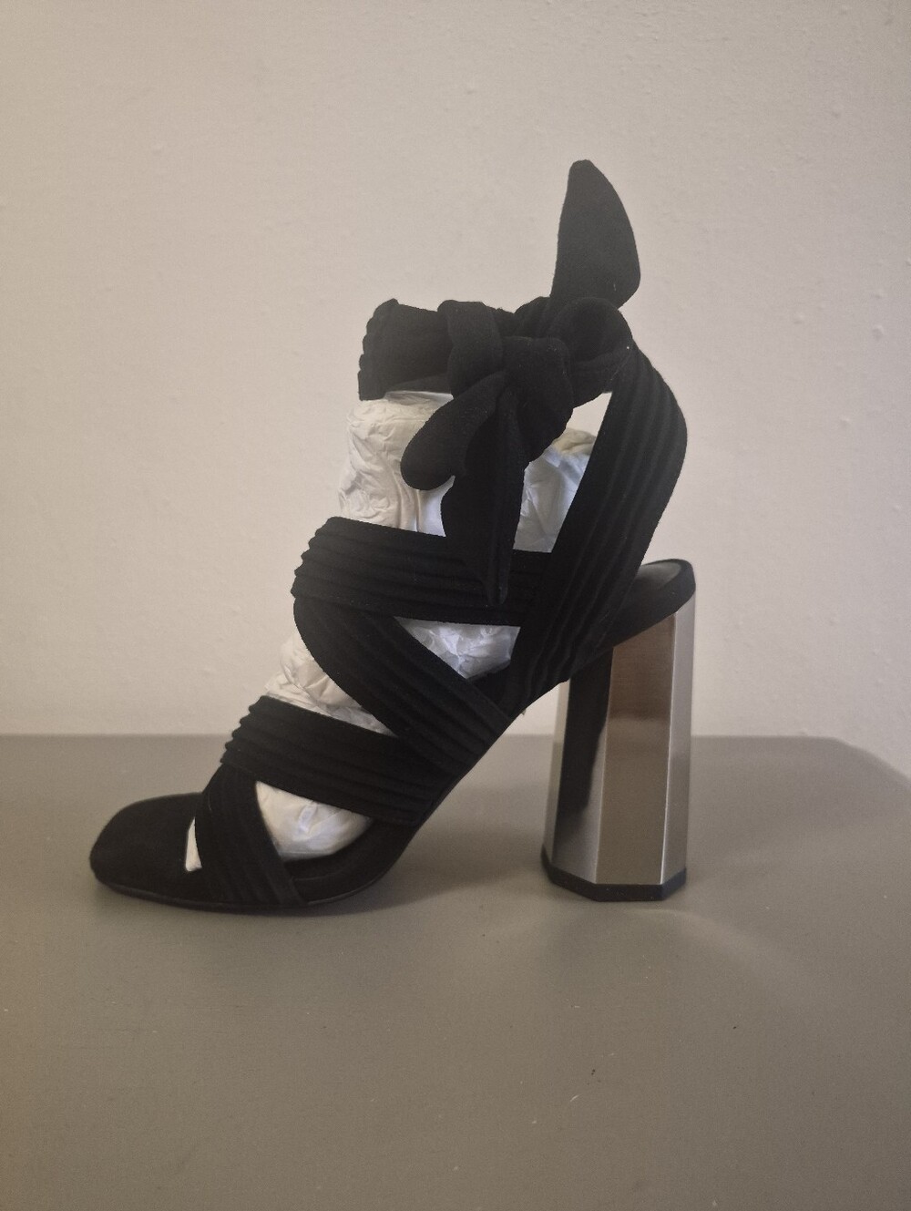 NIB Senso Heels
